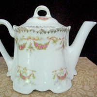 Antique Creamer and Sugar Bowl, Deep Scalloped Edges, Pink Rose Garlands, Cream Pitcher and Lidded Sugar Bowl, Cottage Chic, Farmhouse Decor