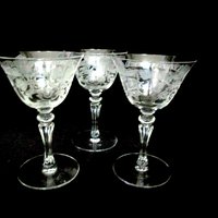 Tiffin Capri Sherry Glasses Cordials Liquors, Tiffin Passion Flower, Set of 3, Tiffin Franciscan Etched Stemware, Excellent Condition