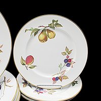 Royal Worcester Evesham Gold Plates, Your Choice, Dinner or Salad Plates, Gold Rims, Beautiful Condition
