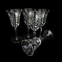 Mid Century Wine Glasses Etched Florals, 1960s, Set of 5, Highly Reflective, Excellent Condition