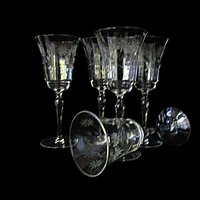 Mid Century Wine Glasses Etched Florals, 1960s, Set of 5, Highly Reflective, Excellent Condition