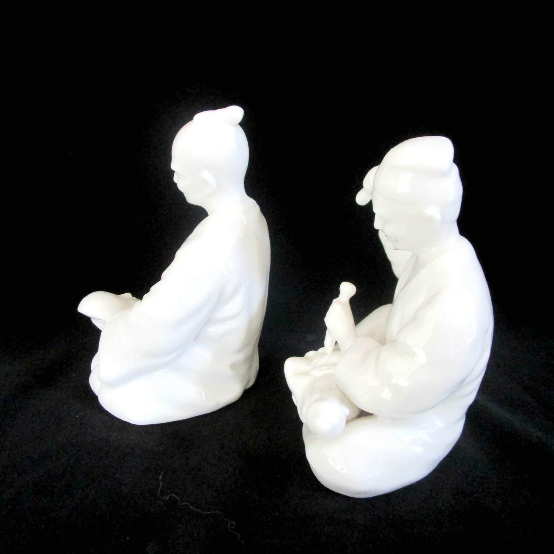 Asian Figurines, Chinese Artists, Woodworkers, Pair of Asian Statues, Wood Carvers, Set of 2