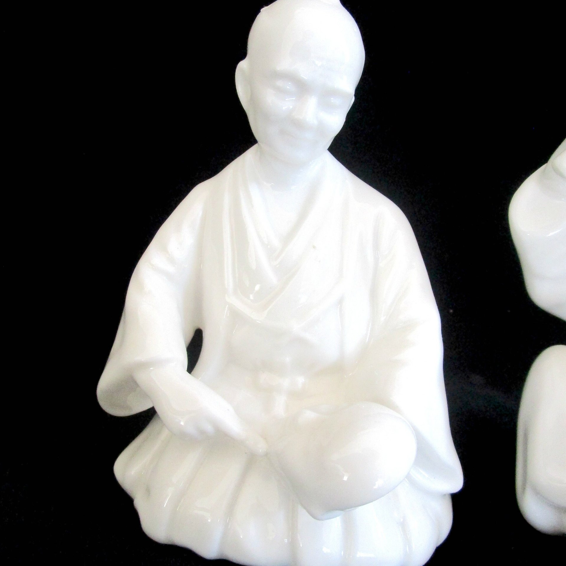 Asian Figurines, Chinese Artists, Woodworkers, Pair of Asian Statues, Wood Carvers, Set of 2