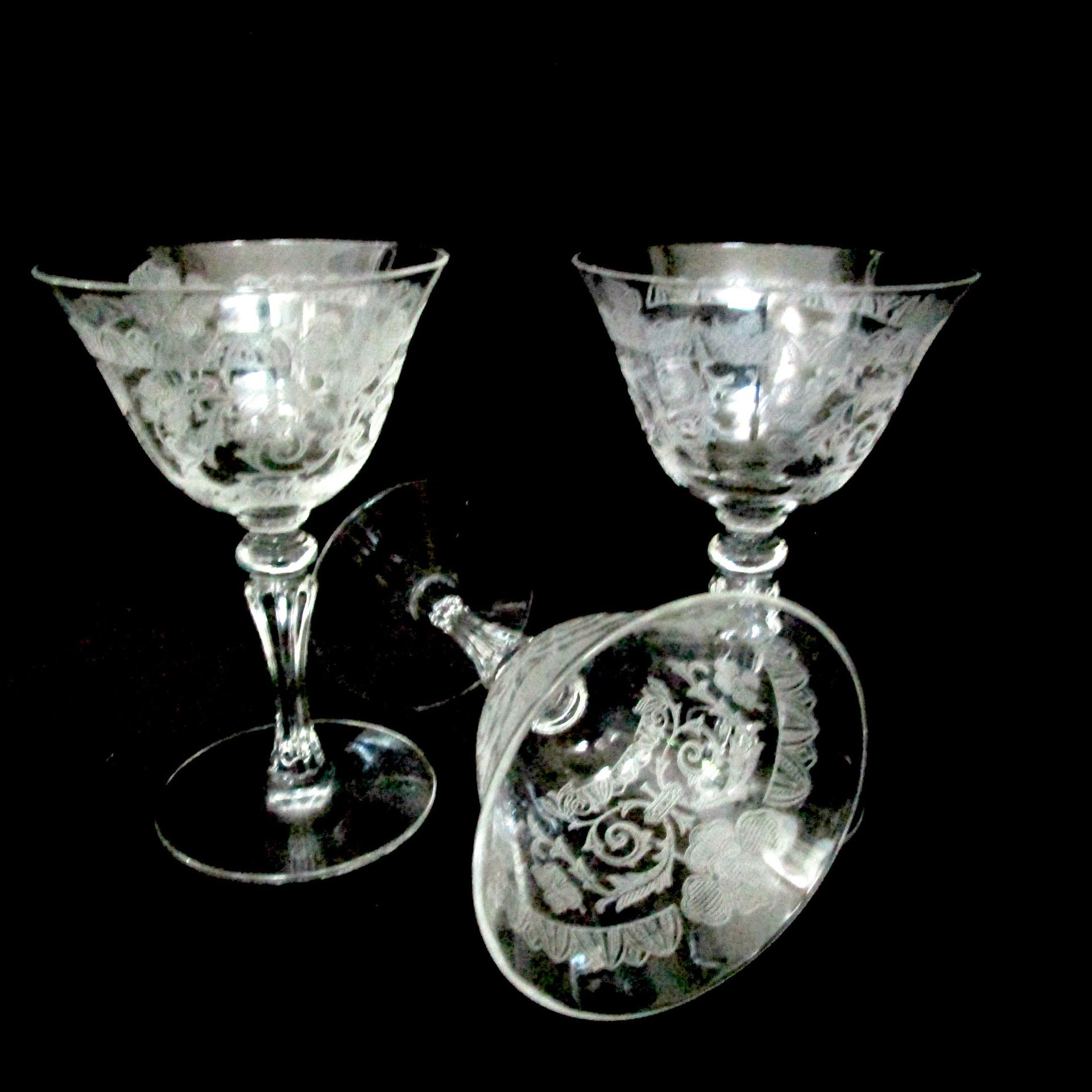 Tiffin Capri Sherry Glasses Cordials Liquors, Tiffin Passion Flower, Set of 3, Tiffin Franciscan Etched Stemware, Excellent Condition