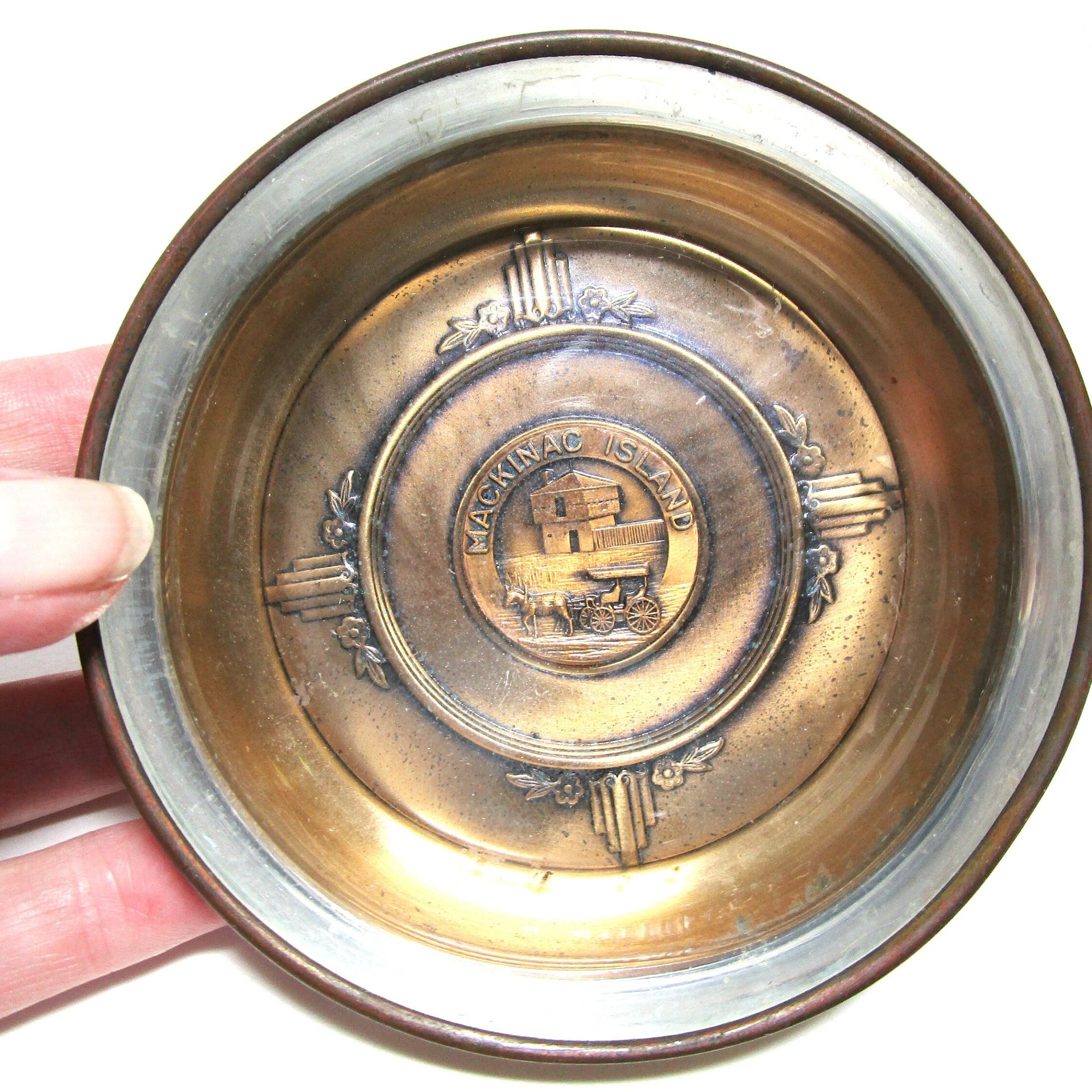 Mackinac Island Souvenir, Pin or Trinket Dish, Cufflink Holder, Jewelry Dish, Bates and Klinke, Attleboro Mass