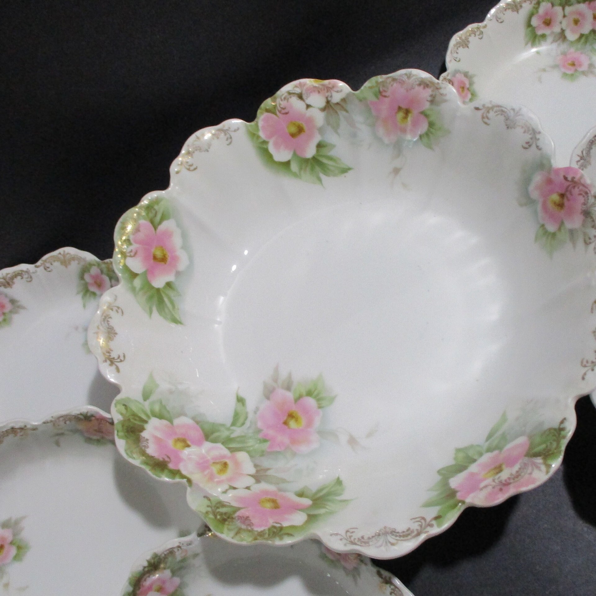 Antique Berry Set, Serving Bowl and 6 Small Bowls, 7pc Set, Scalloped Edges, Pink Florals, Dessert Set, Malmaison, Bavaria, Made in Germany