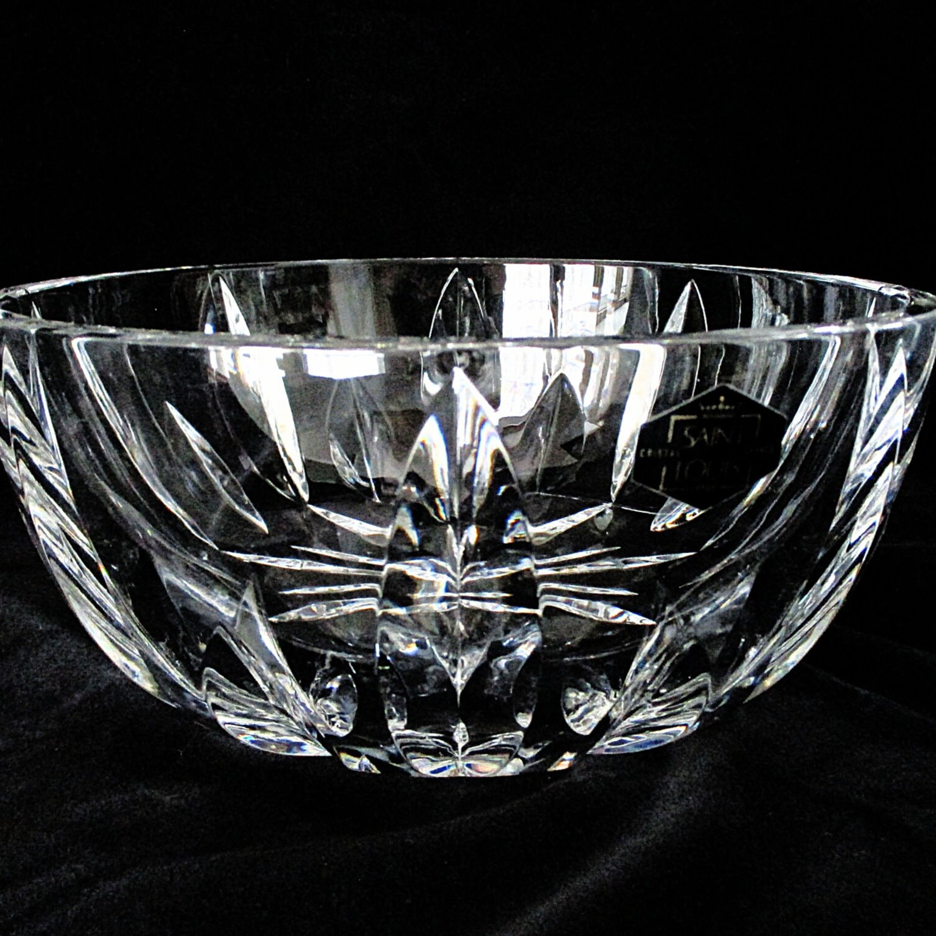 St Louis Crystal Bowl, France, Large 8.75 Diameter, Highly Reflective, Centerpiece, Original Sticker, Wedding Gift, Excellent Condition