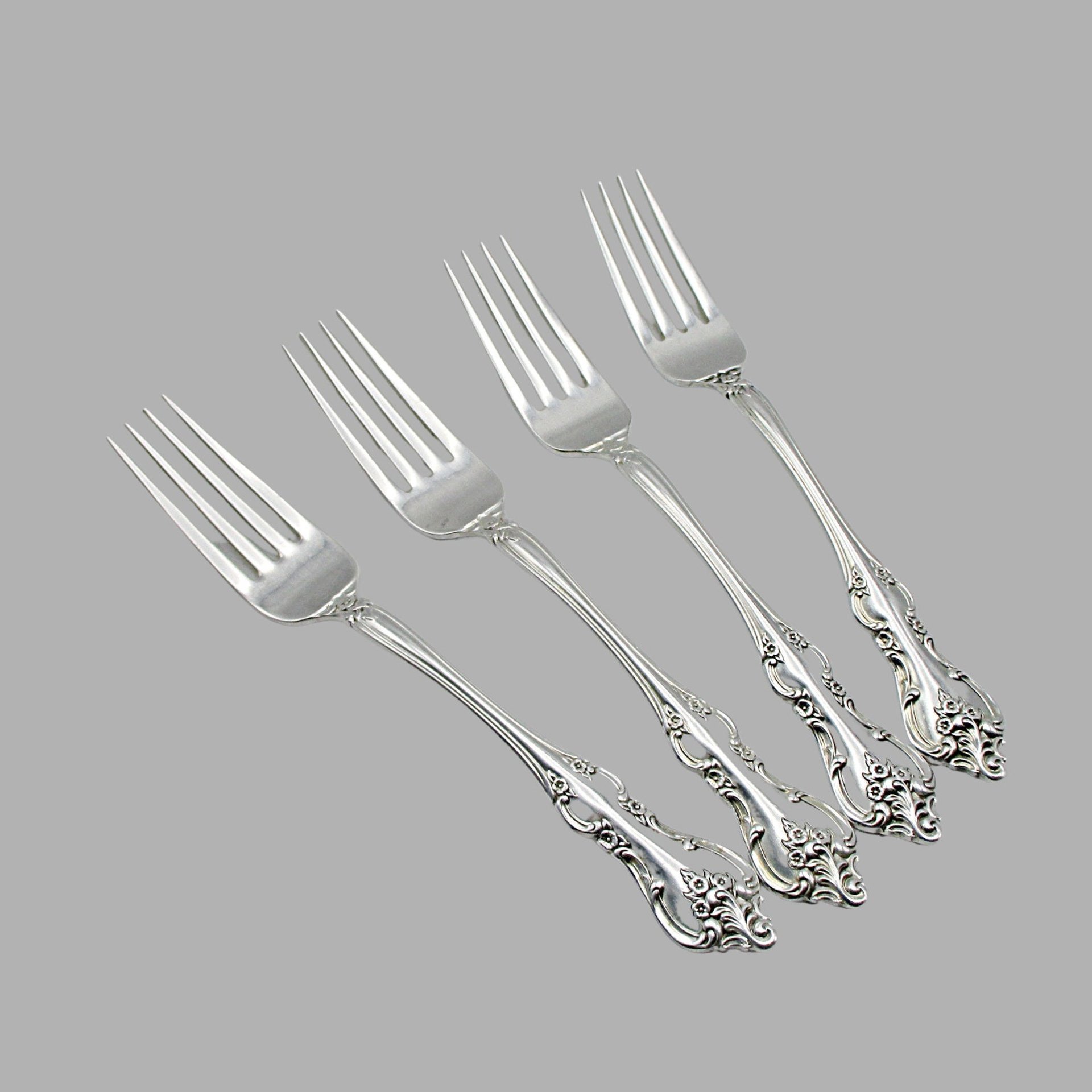 International Silver Orleans Replacement Pieces, Silver Plate, Salad Forks, Dinner Forks, Teaspoons, Dinner Knives, Multiple Sets Avail