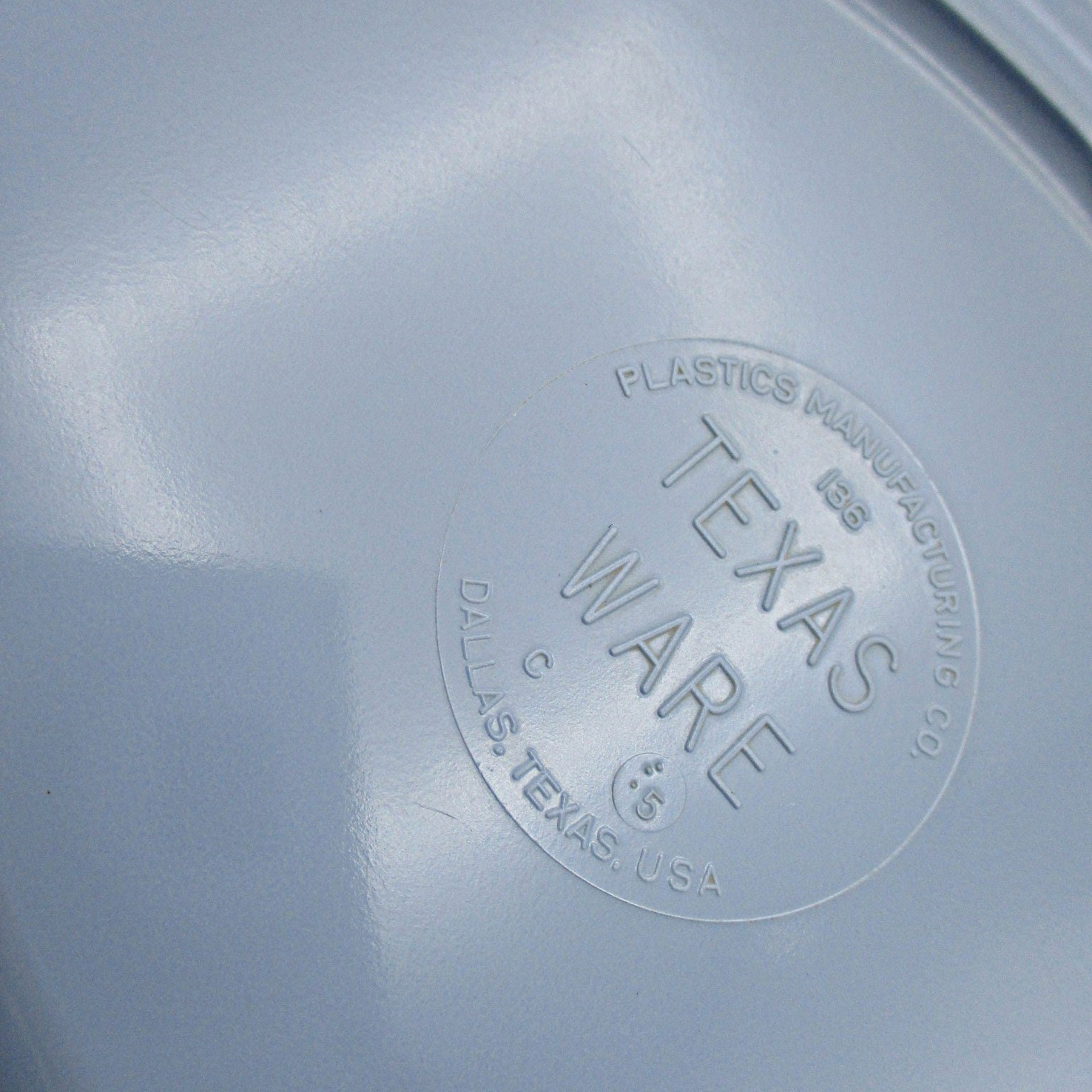 Set of 4, Texas Ware, Divided Plates, Quality Melamine, Light Blue, Grill Plates, Picnic or Summer Outdoor Dining, Dinner Plates