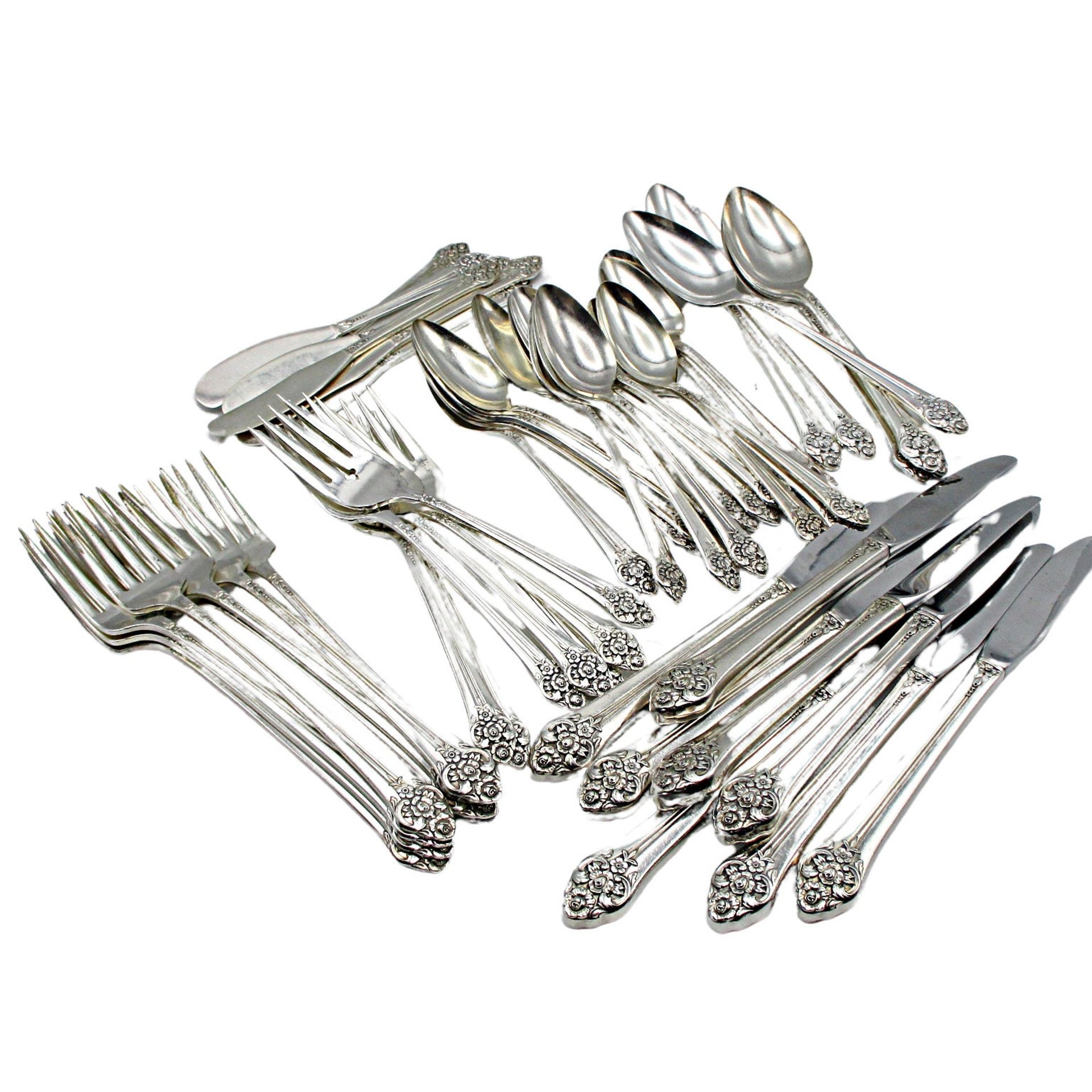 Rogers Plantation Flatware 60pc Set, Silver Plate, Includes 9pc Serving Set, Dinner Knives, Dinner and Salad Forks, Extra Teaspoons