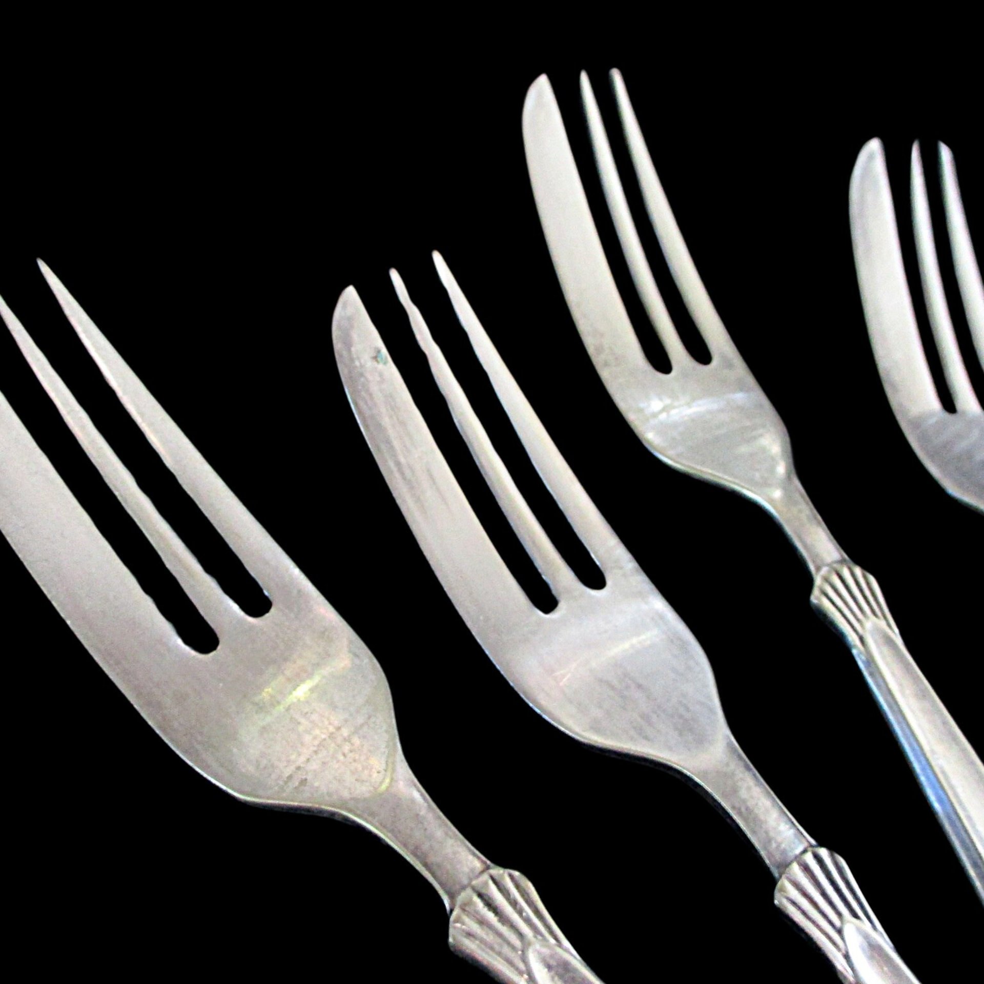 Pastry Forks Art Deco Design, Set of 4, Dessert or Pie Forks, Angora Silver Plate, Elegant Dining