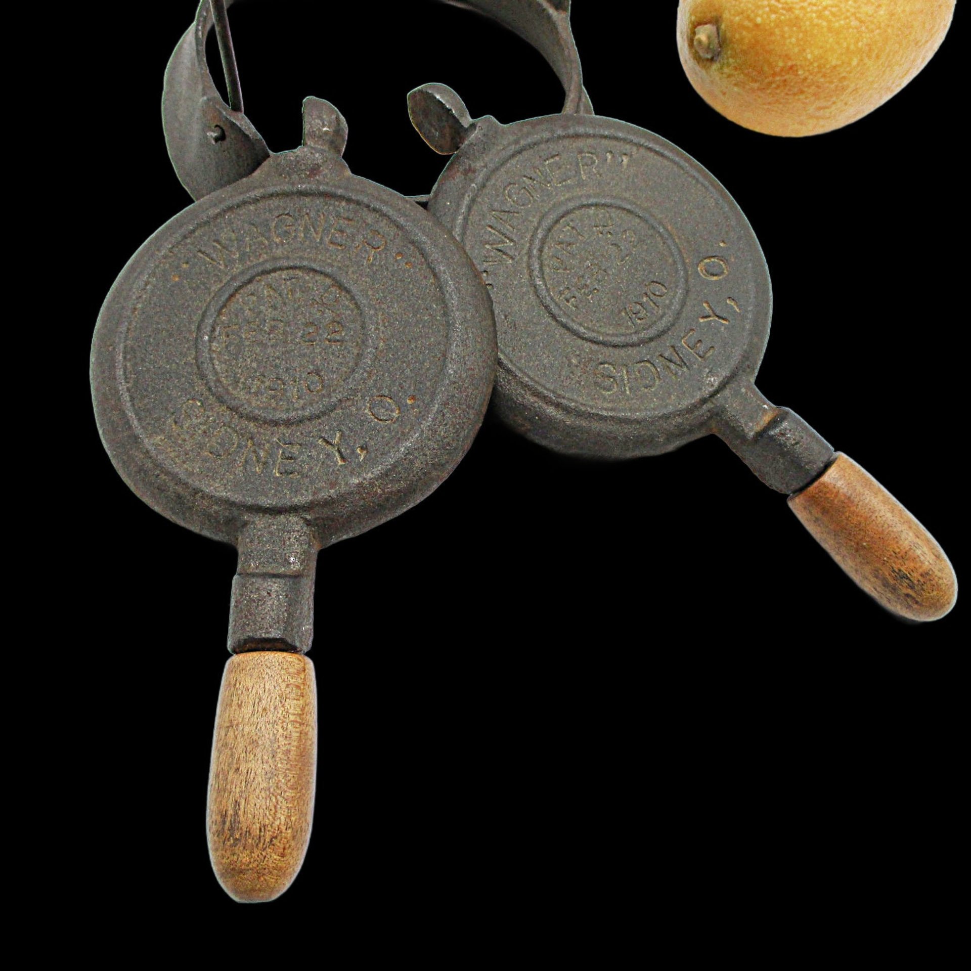 Wagner Cast Iron Waffle Maker, Toy Waffle Iron, Sidney Ohio, Wooden Handle, Wagner Toy Cooking Pans Utensils, Primitive Kitchen Decor