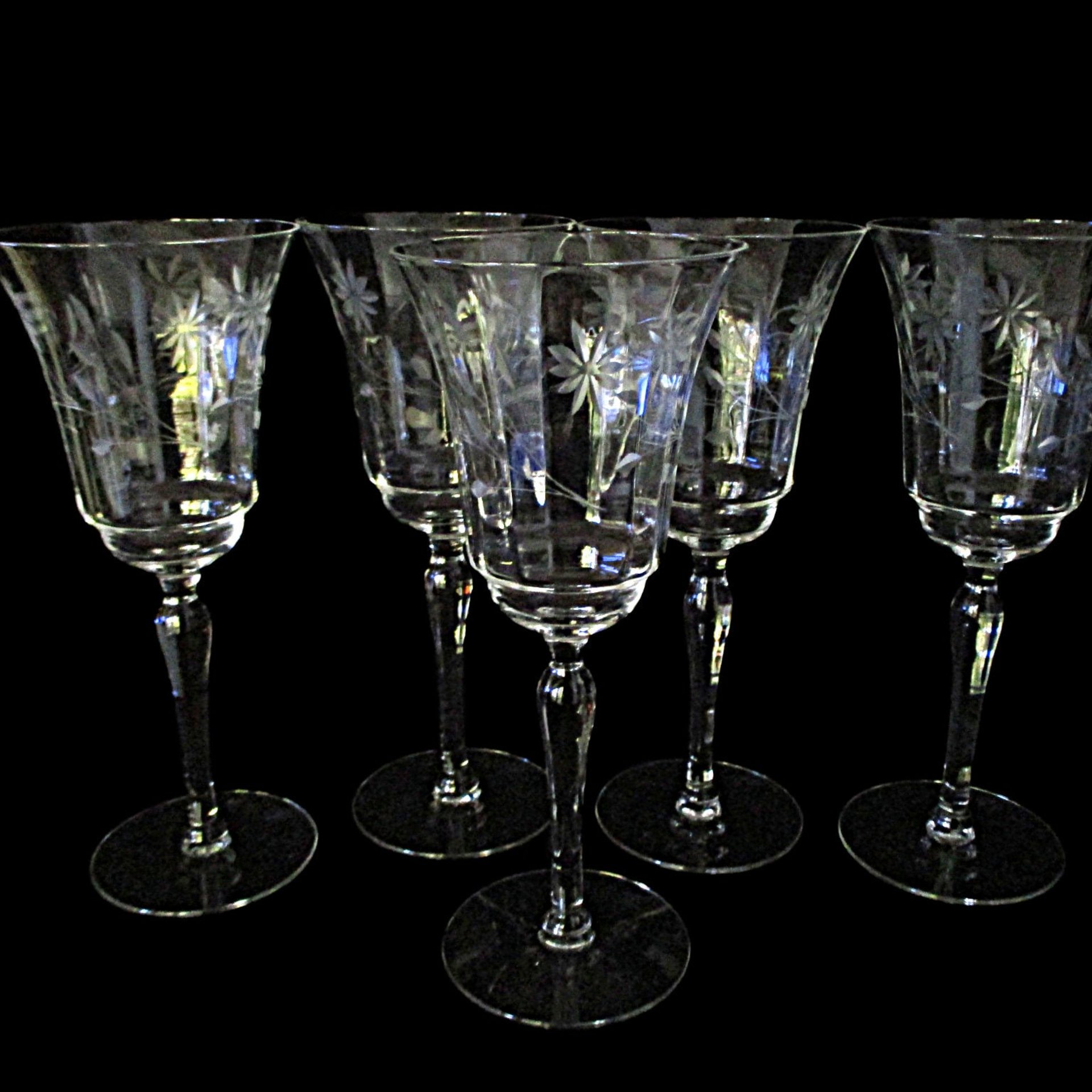 Mid Century Wine Glasses Etched Florals, 1960s, Set of 5, Highly Reflective, Excellent Condition