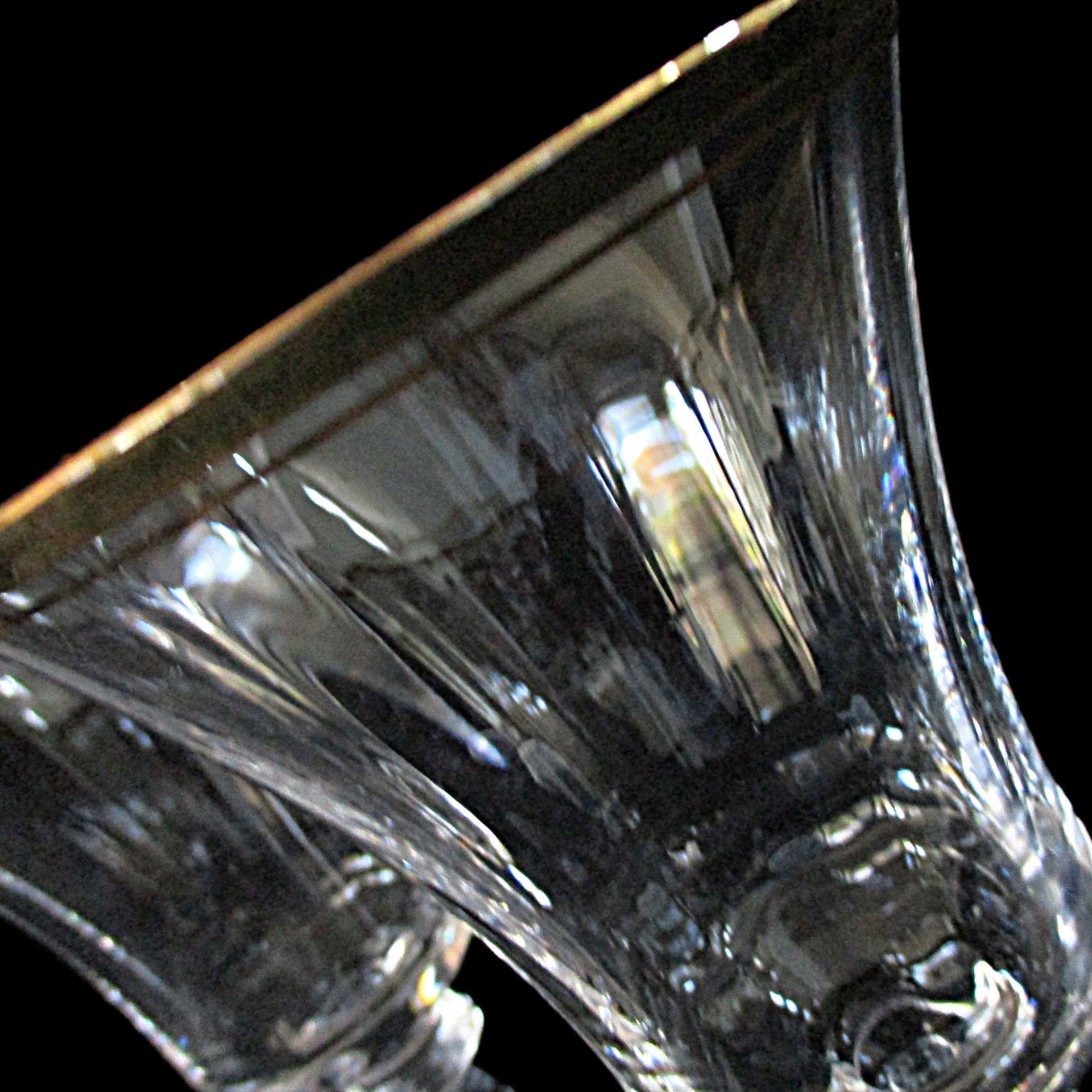 Mikasa Jamestown Water Goblets, Clear with Gold Trim, Original Stickers, Excellent Condition, Set of 2