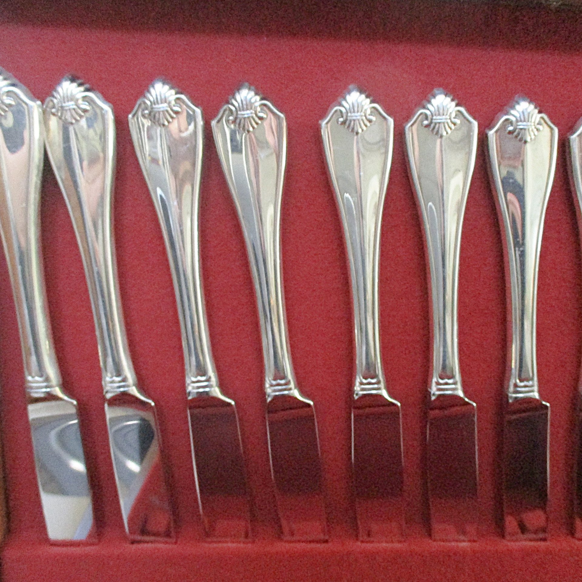 King James Silver Plate 8 Place Settings Oneida, 57pcs, Silverware Flatware, Hostess Set, 12 Extra Teaspoons, Excellent Condition