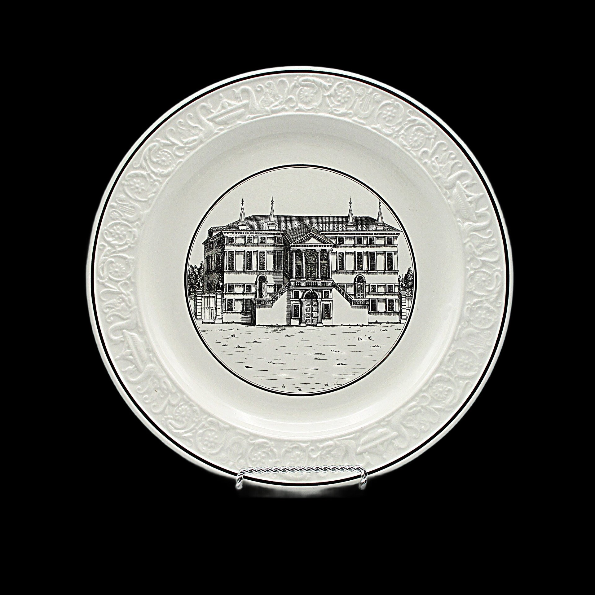 Mottahedeh Dinner Plate, Neoclassical Architectural Building, 10 Inch, Black on White, Made in Italy