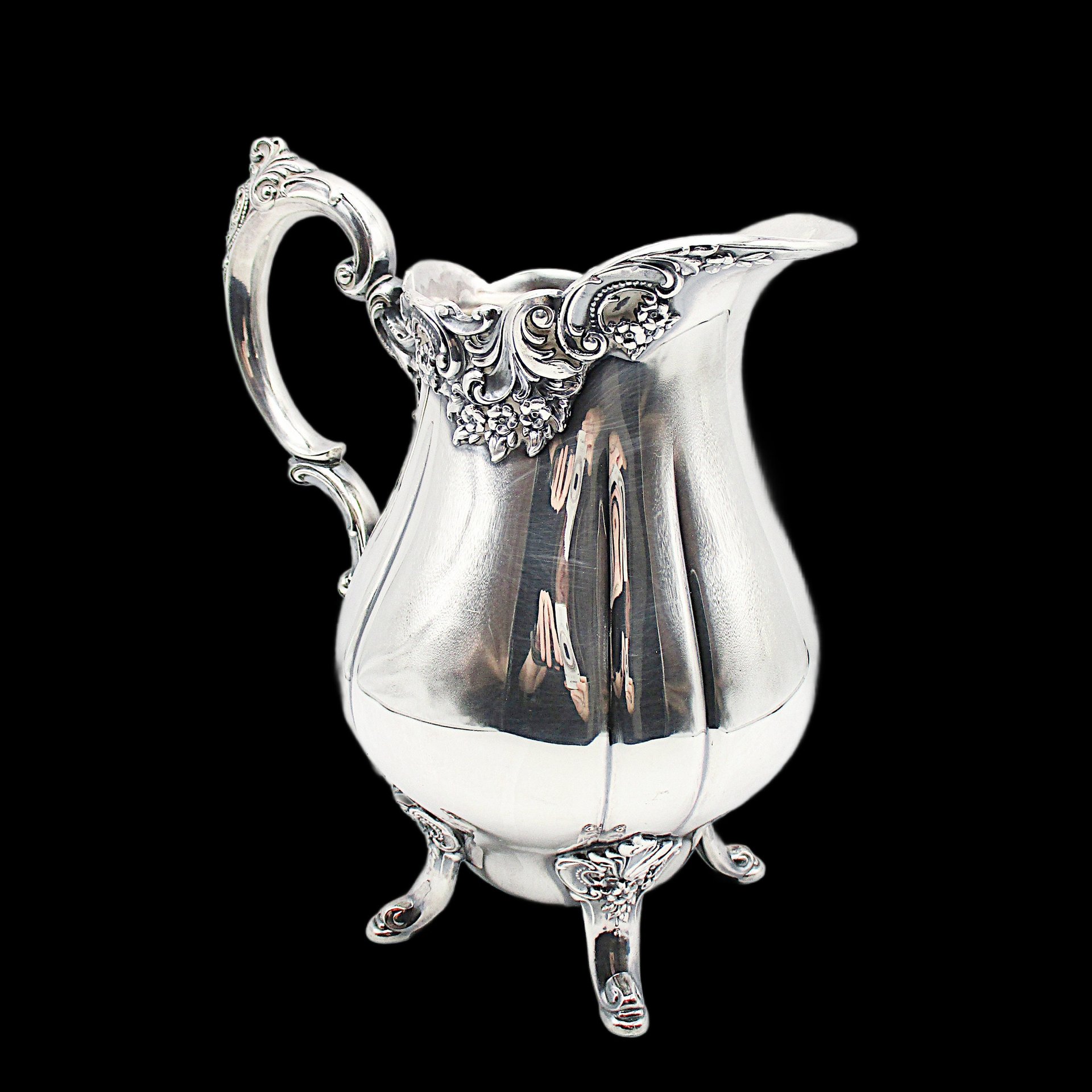 Wallace Baroque Silver Plate Pitcher, Large Beverage Pitcher, Bridal Shower Decor, Wonderful Condition, Wedding or Anniversary Gift