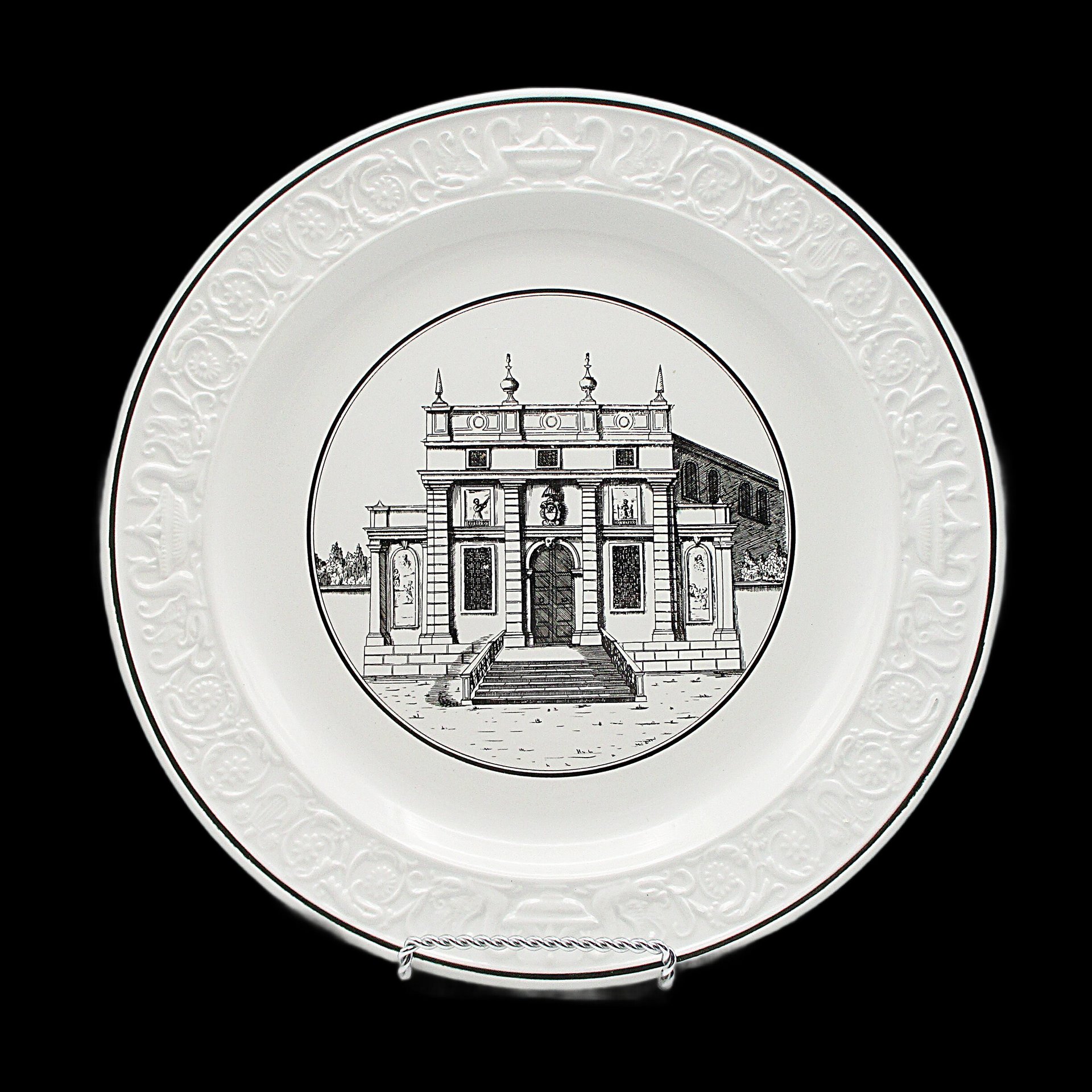 Mottahedeh Dinner Plate, Neoclassical Architectural Building, 10 Inch, Black on White, Made in Italy