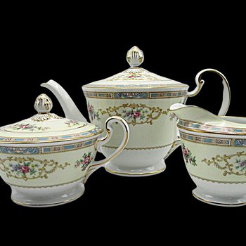 Noritake Tea Set Colby Blue Rim, Teapot, Lidded Sugar Bowl, Creamer Pitcher, 5pc Set, Excellent Condition