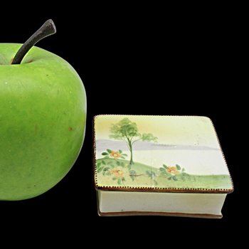 Nippon Trinket or Ring Box, Small Hand Painted Porcelain Jewelry Box, Engagement Ring Presentation Box