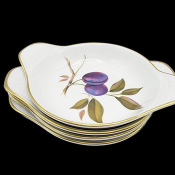 Royal Worcester Evesham Gold, Set of 4, Eared Round Egg Dish 5 Inch Diameter, Grapes and Leaves, Oven to Table, Tablescaping