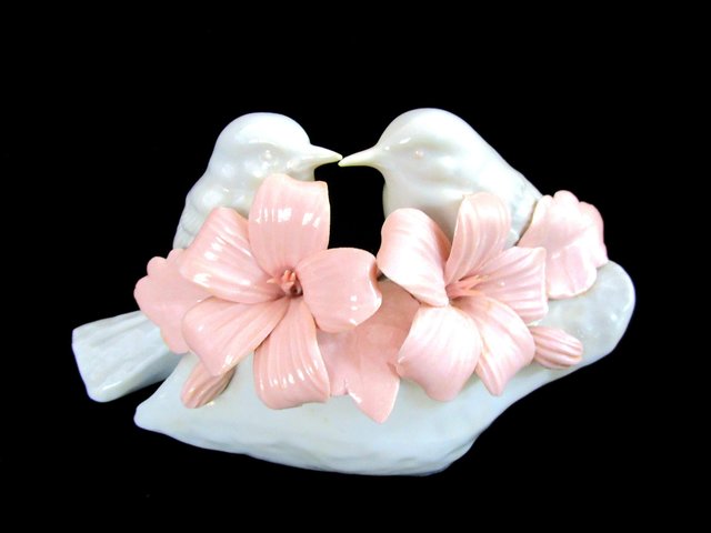 Capodimonte Birds with Pink Flowers, Fine Italian Porcelain, White Birds, Pink Hibiscus, Made in Italy, Gift for Bird Lover