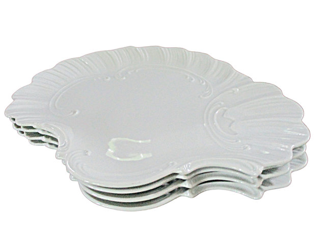 White Dinner Plates, Shell Design, Clam Shape, Set of 4, Deep Relief, Scalloped Edges, by Renaldizs Fine China of Japan, Wedding Gift